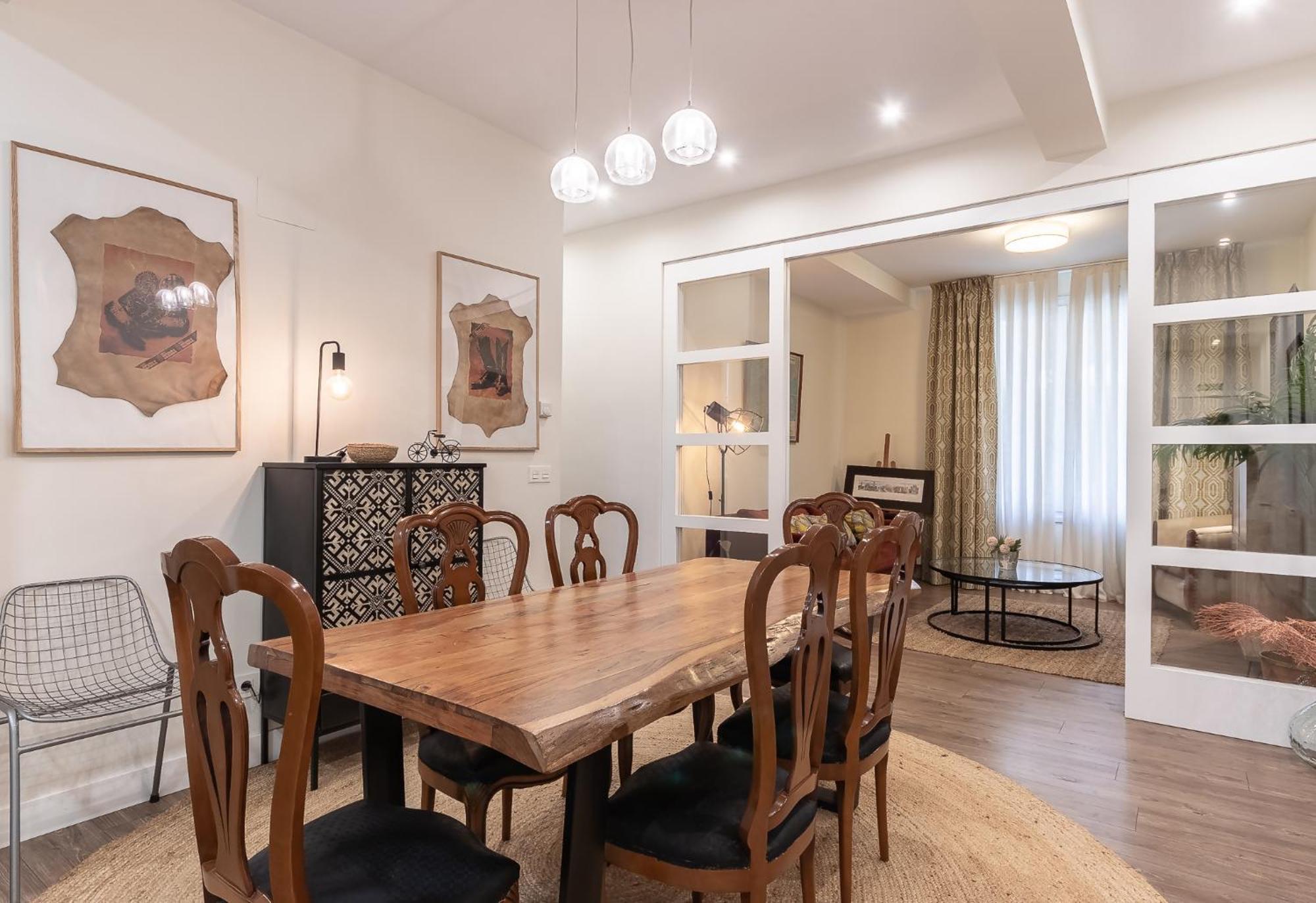 Home-loving Centre With Parking Apartment